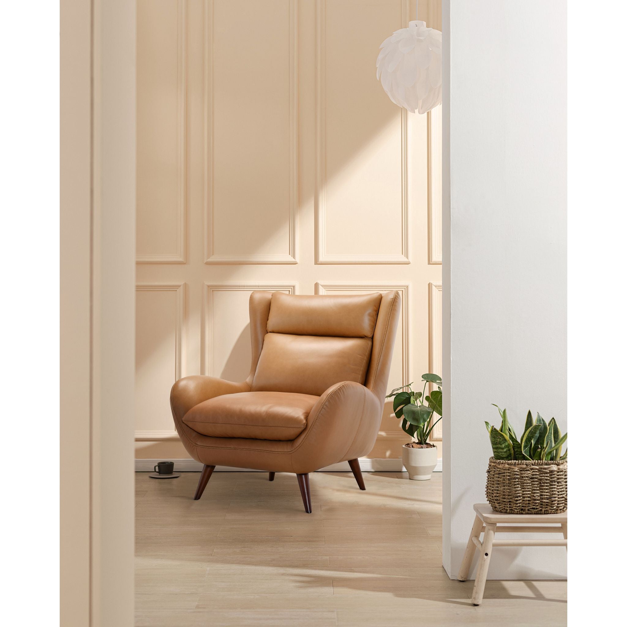 Tenth+Maple Delight Accent Chair - Texas Toffee