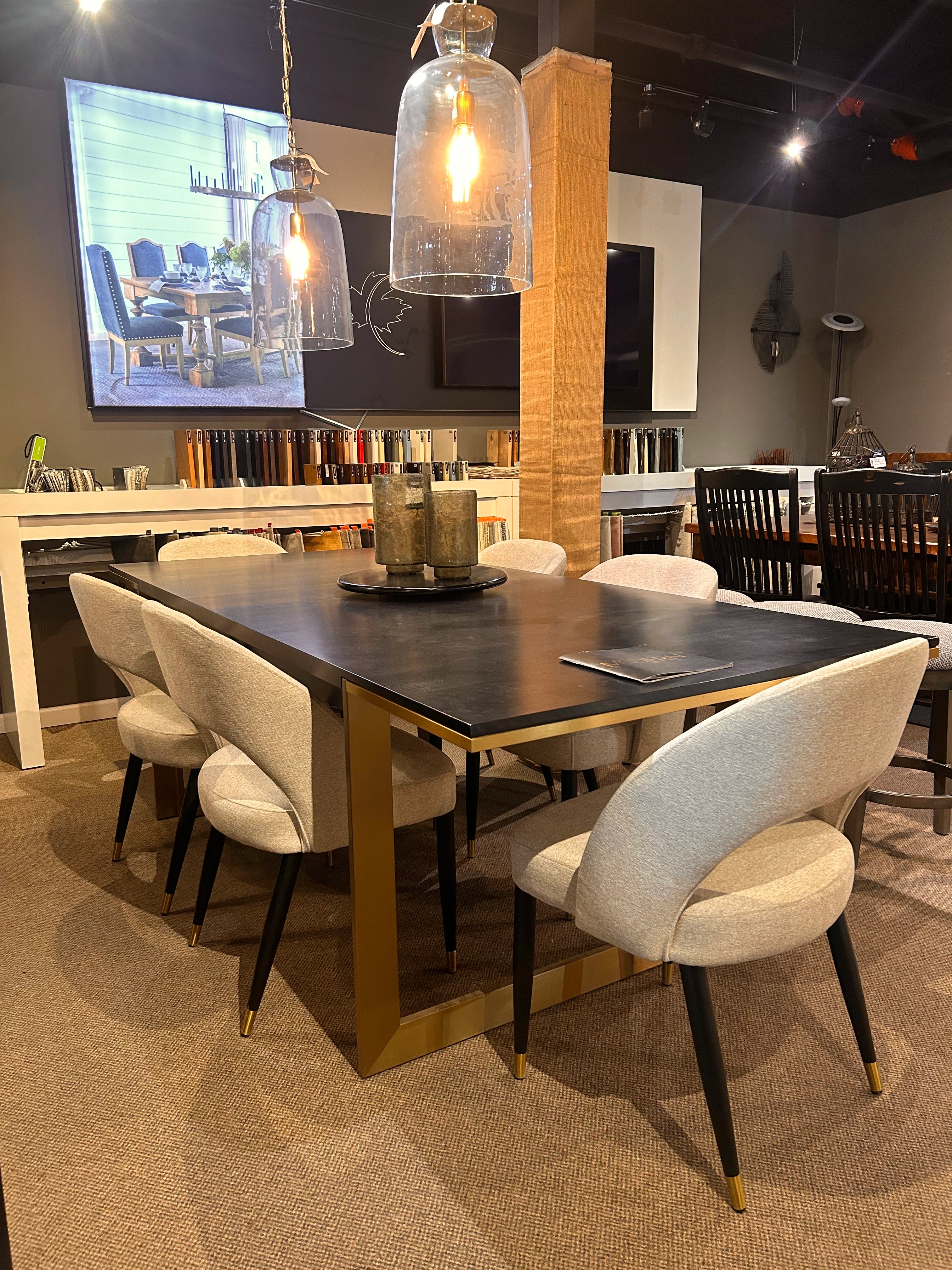 Canadel Table w/Decor Rest Chairs