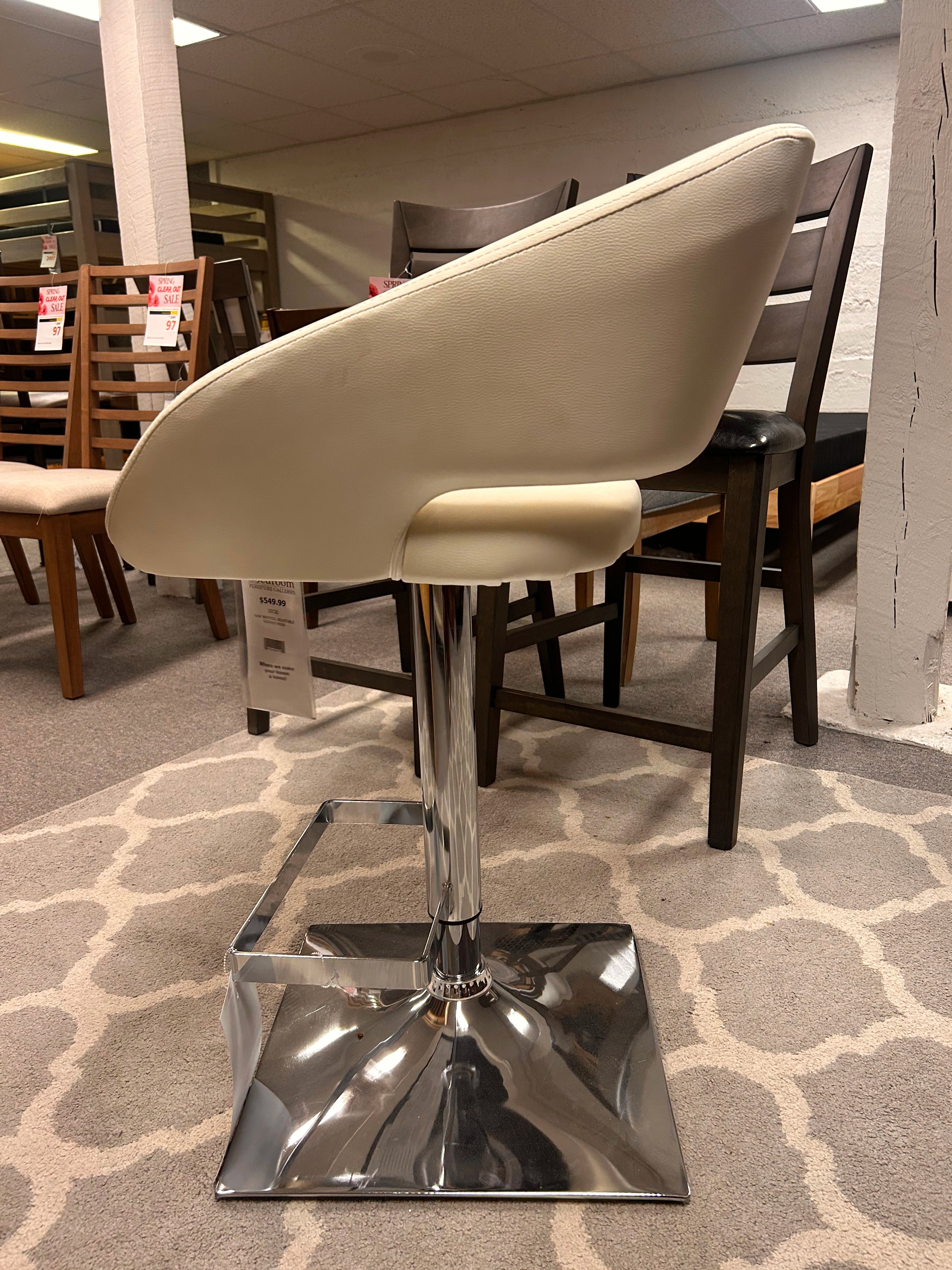 20726 Sunpan Barstool