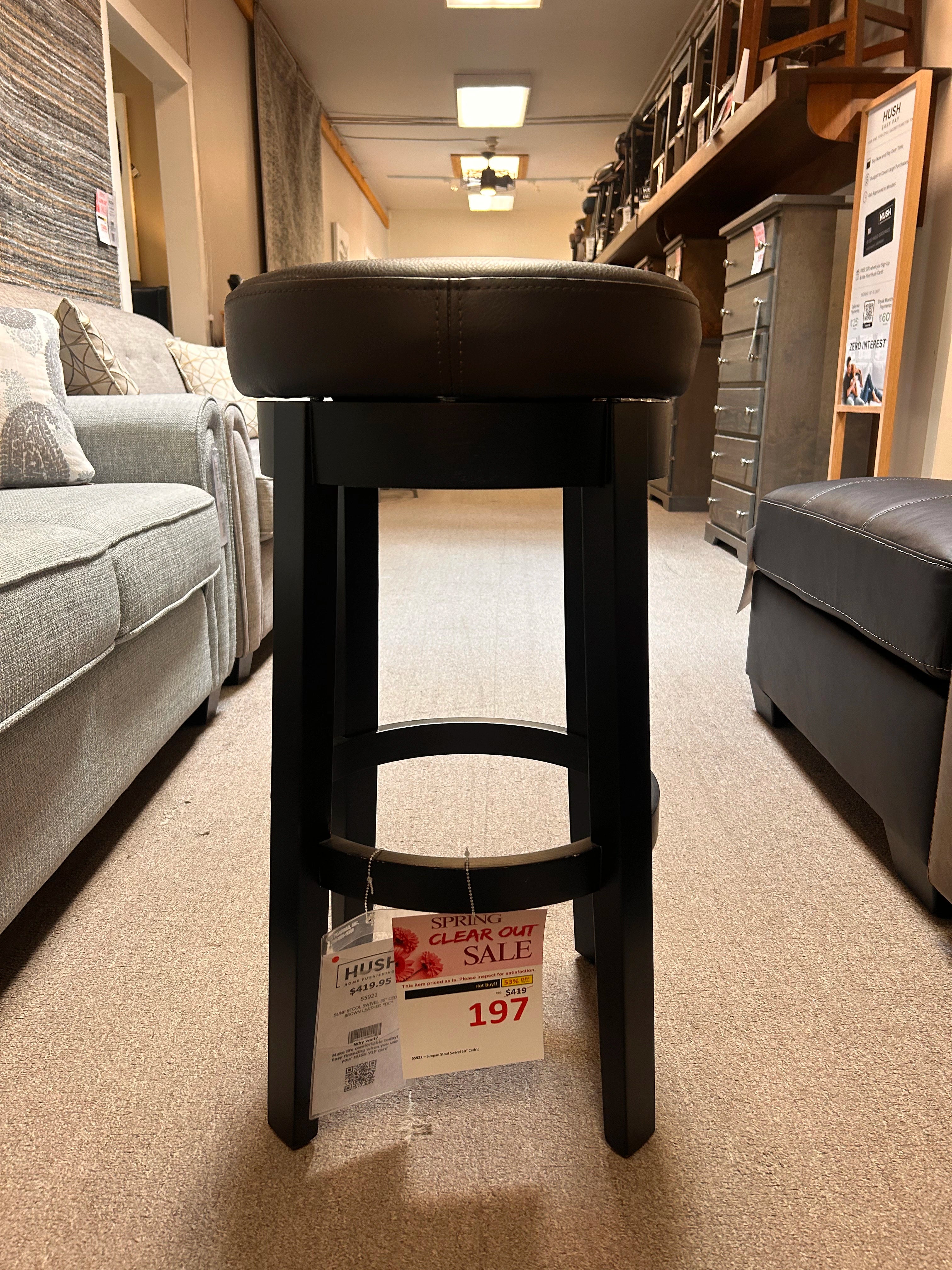55921 Sunpan Stool
