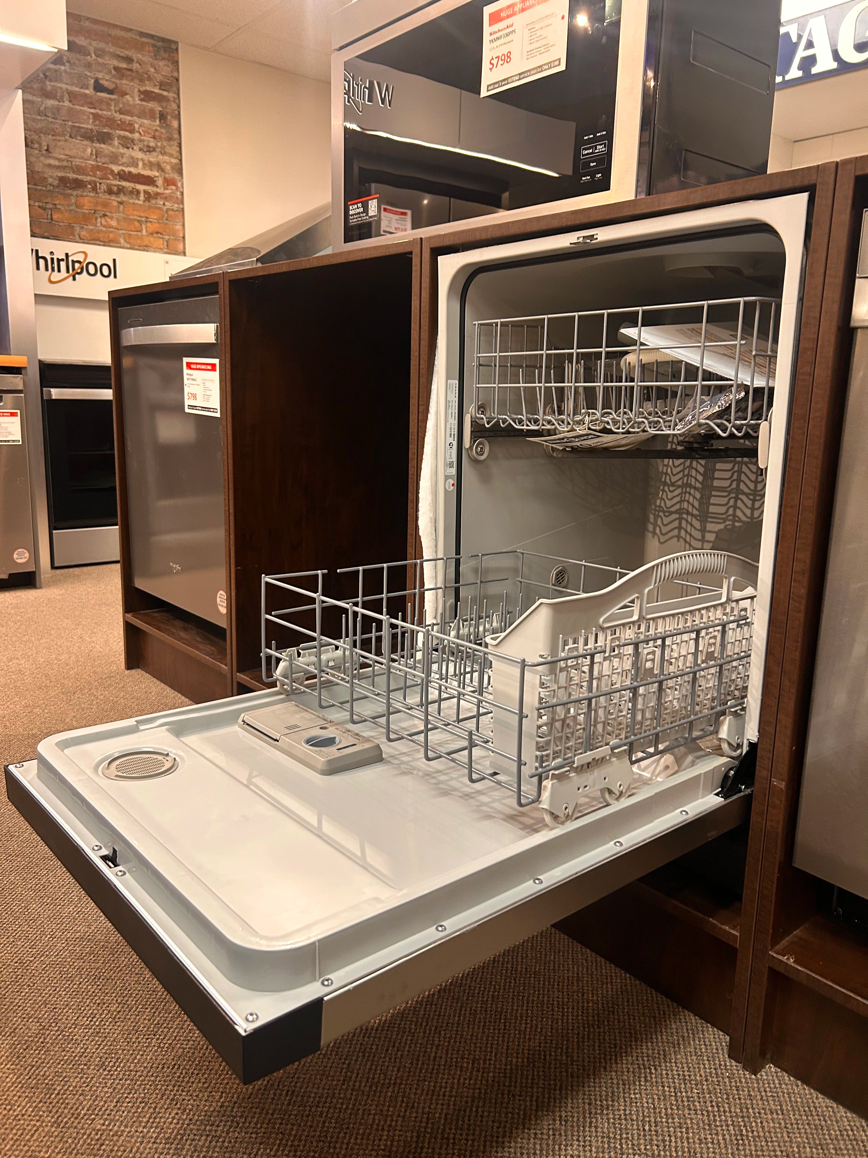 Amana ADB1400AMS Dishwasher